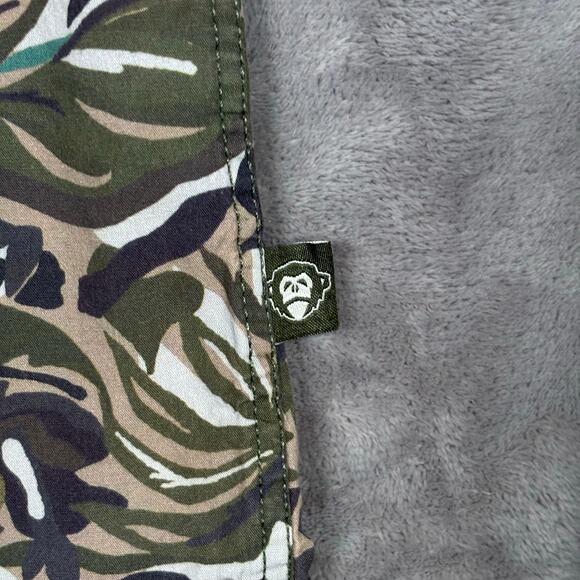 Howler Bros Leafy Camo Short Sleeve Shirt - Size Large - Picture 3 of 8